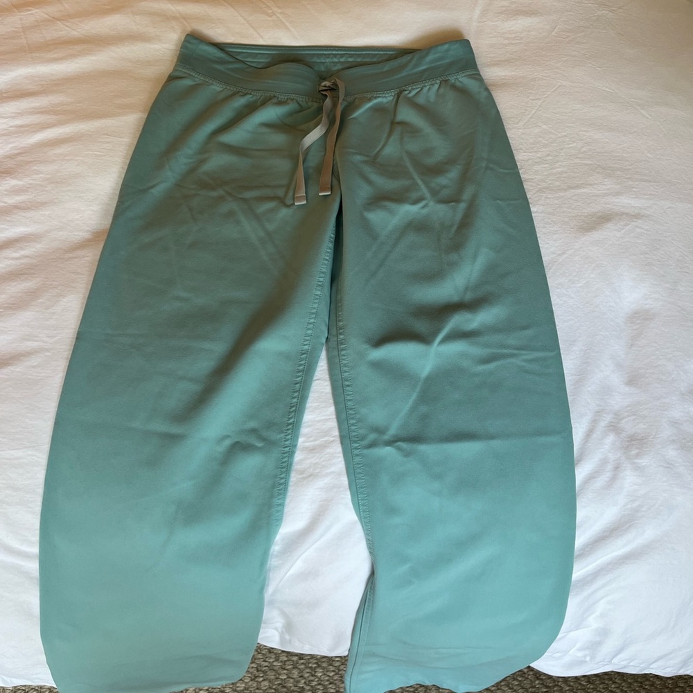 Figs Livingston Basic Scrub Pants